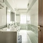 Parking&wifi Free / Hesperia Groundfloor Oasis モデナ