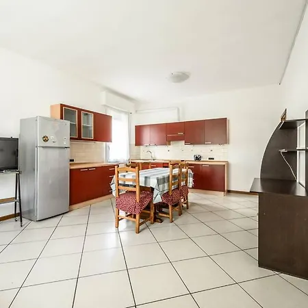 Parking&wifi Free / Hesperia Groundfloor Oasis Apartman *